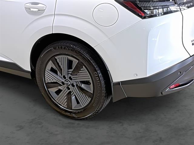 Used 2025 Nissan Murano SL AWD/4WD image 11