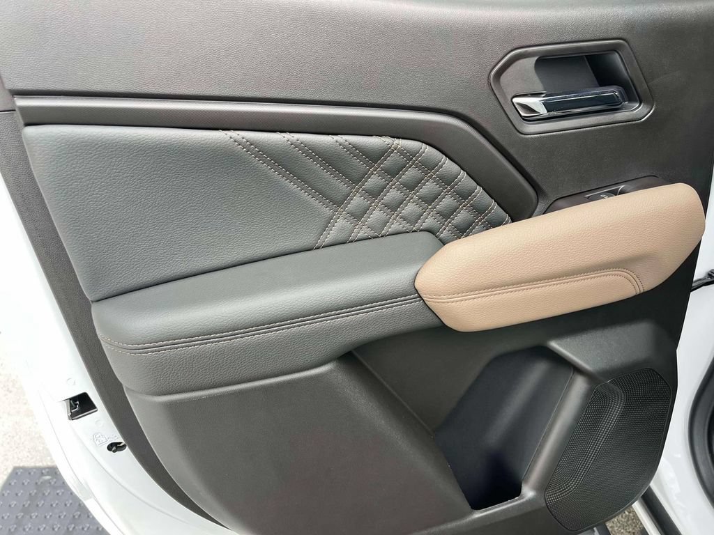 New 2026 GMC Canyon Denali AWD/4WD image 16