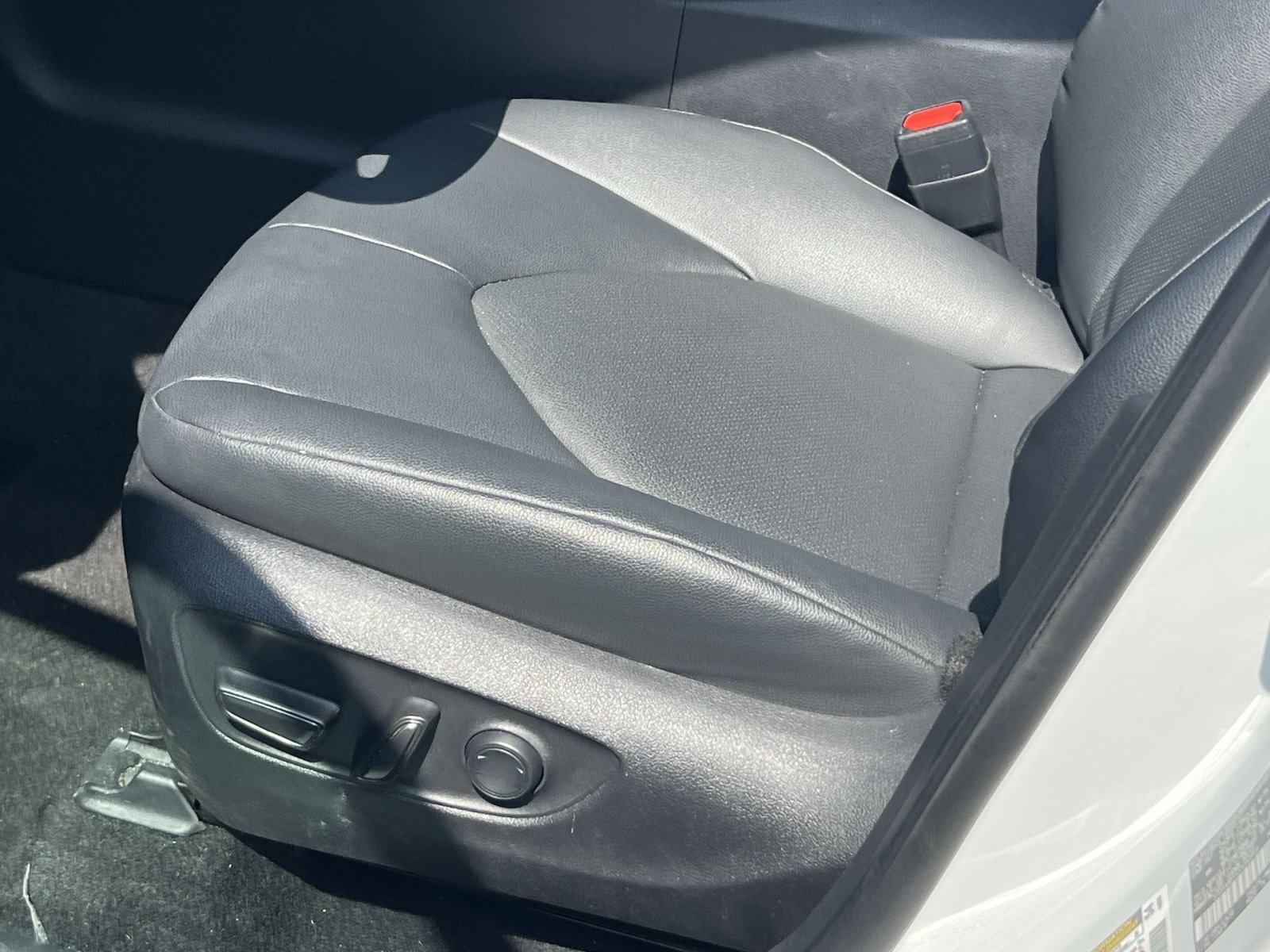 Used 2025 Toyota Grand Highlander AWD image 12