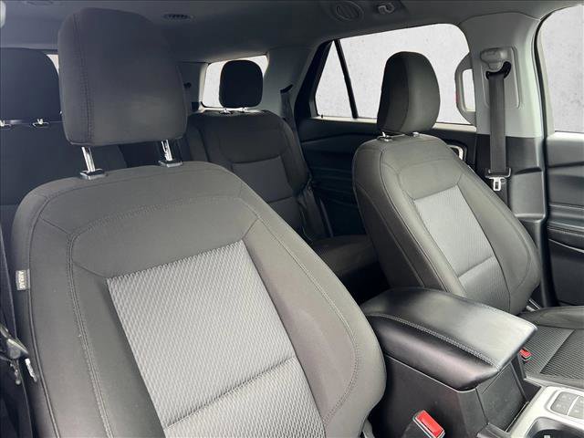 Used 2022 Ford Explorer XLT image 24