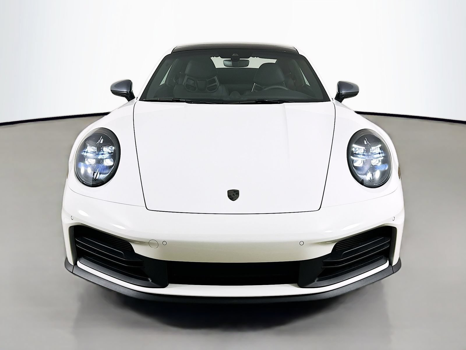 Used 2025 Porsche 911 Carrera T RWD image 2