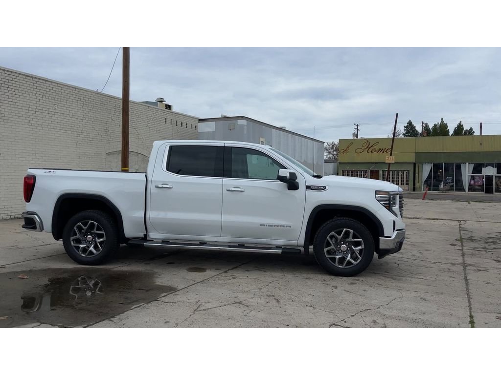 New 2026 GMC Sierra 1500 SLT w/ SLT Premium Package AWD/4WD image 4