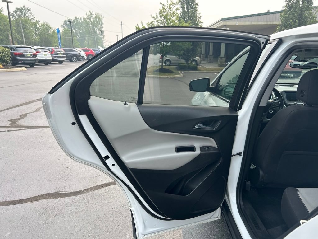 Used 2020 Chevrolet Equinox LT AWD/4WD image 22