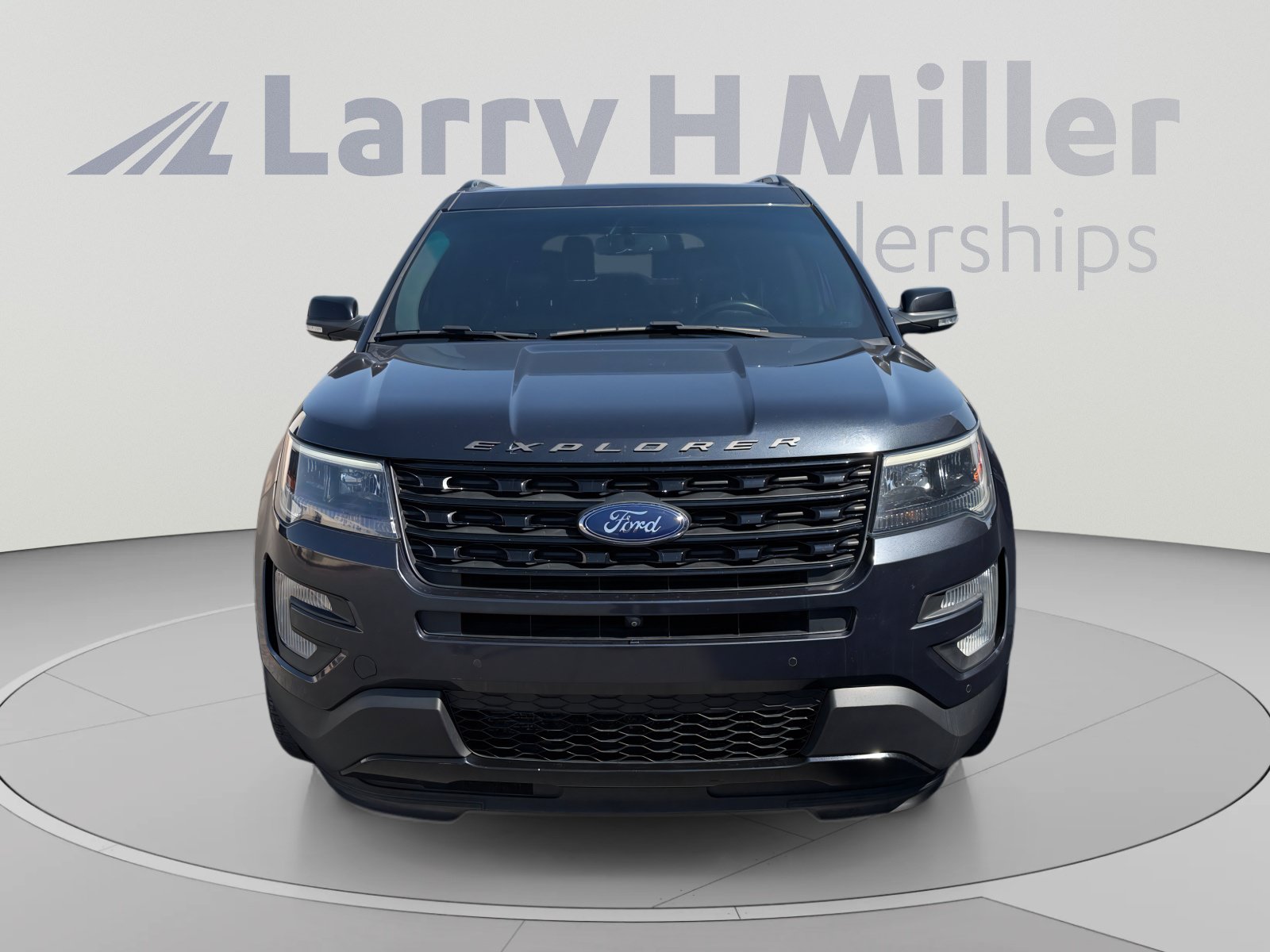 Used 2017 Ford Explorer Sport w/ Equipment Group 401A AWD/4WD image 8