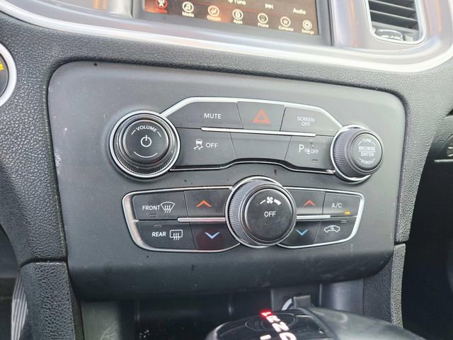 Used 2019 Dodge Charger SXT image 10