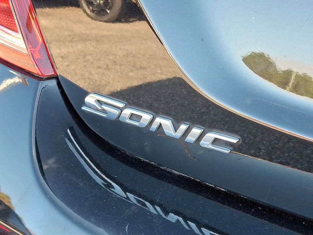 Used 2020 Chevrolet Sonic LT image 31