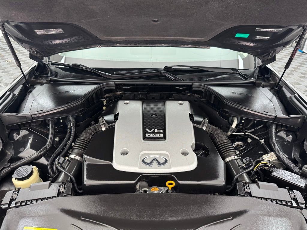 Used 2017 INFINITI Q70 L 3.7 image 14