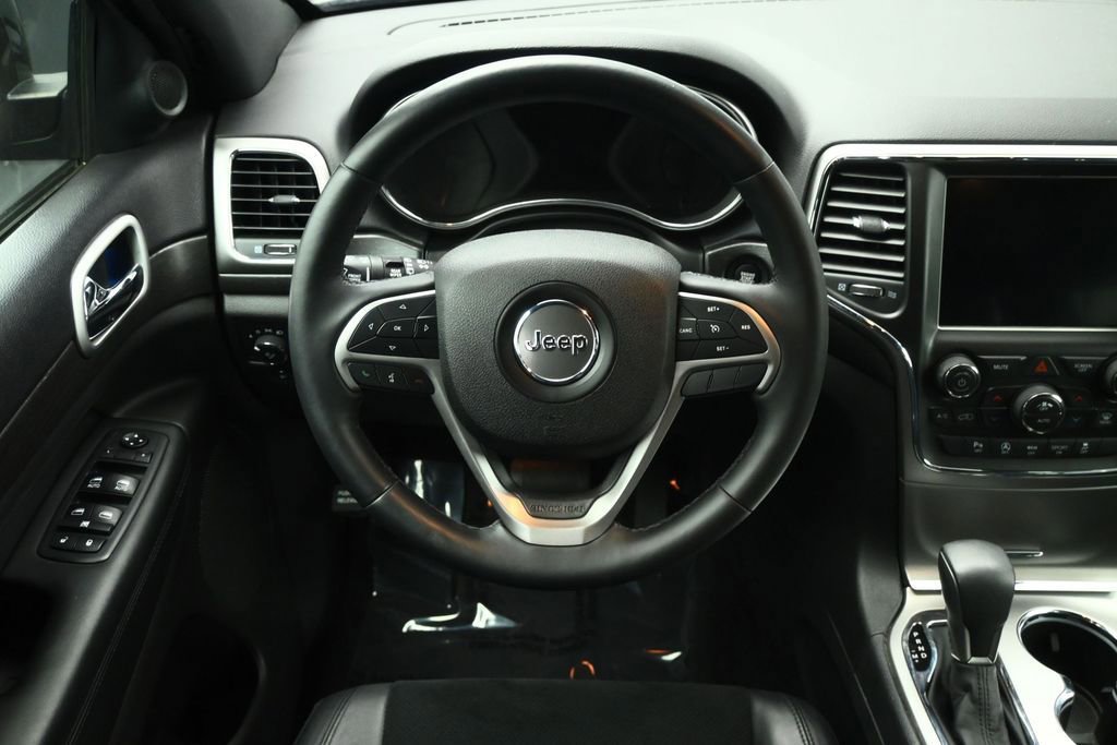 Used 2018 Jeep Grand Cherokee Altitude AWD/4WD image 34