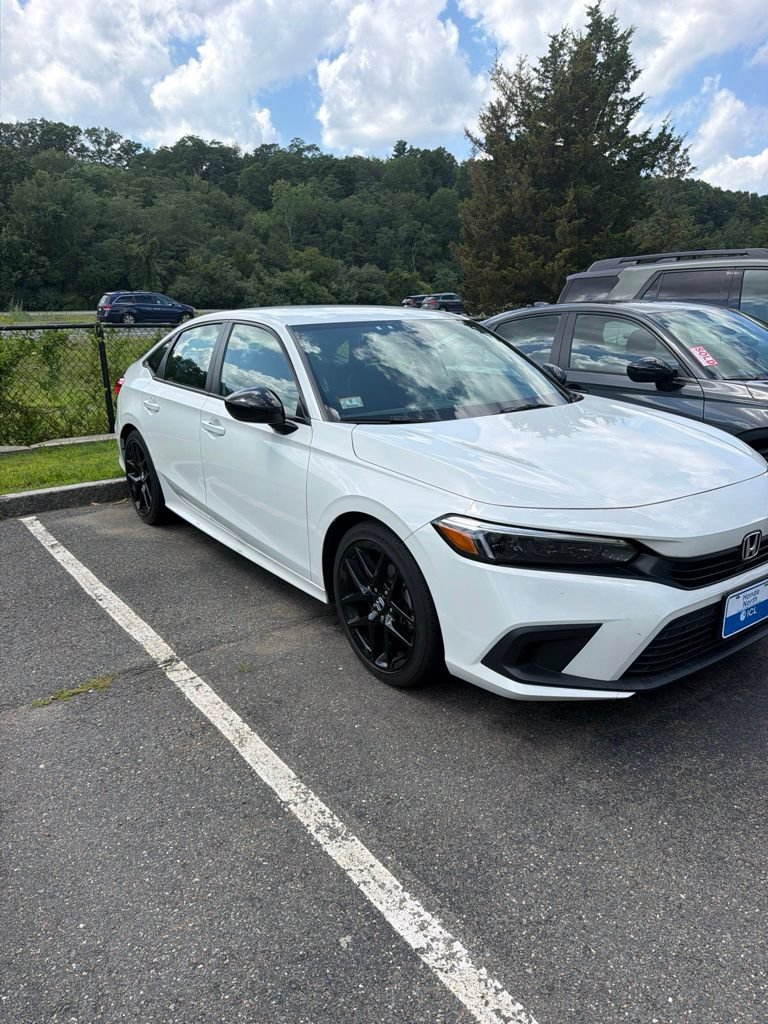 Used 2024 Honda Civic Sport image 2
