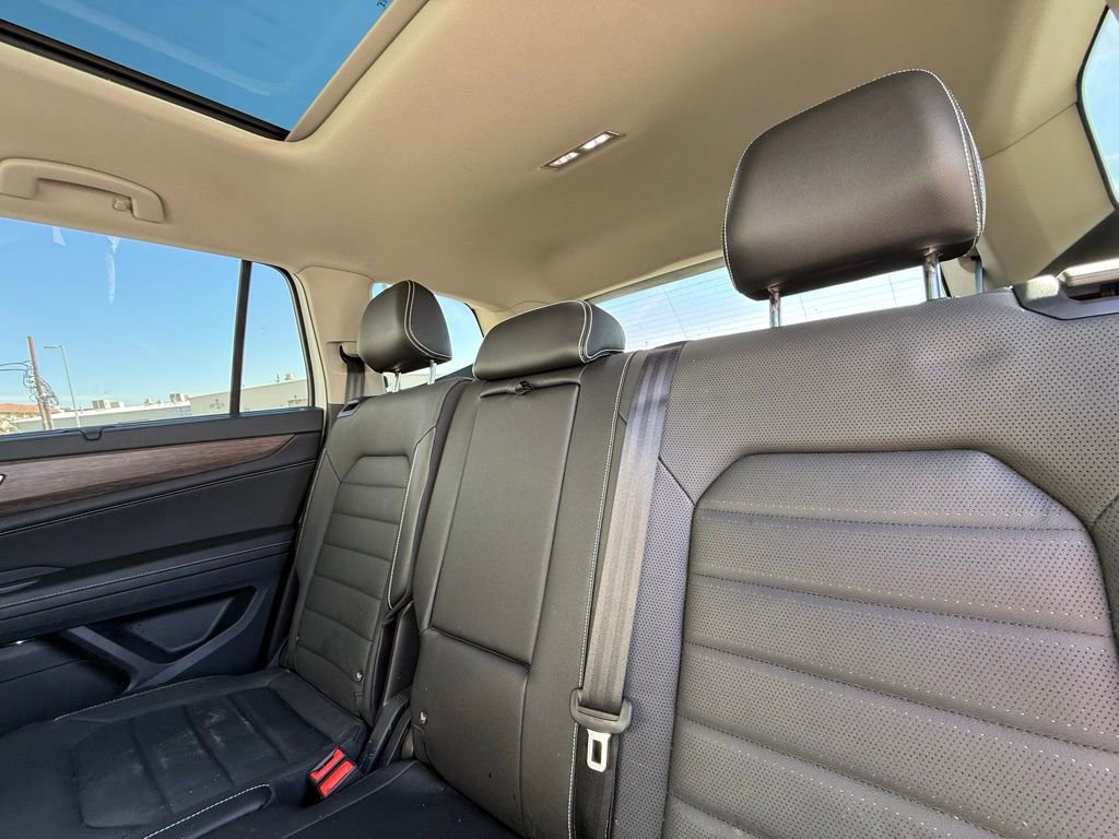 Certified 2025 Volkswagen Atlas SEL image 7