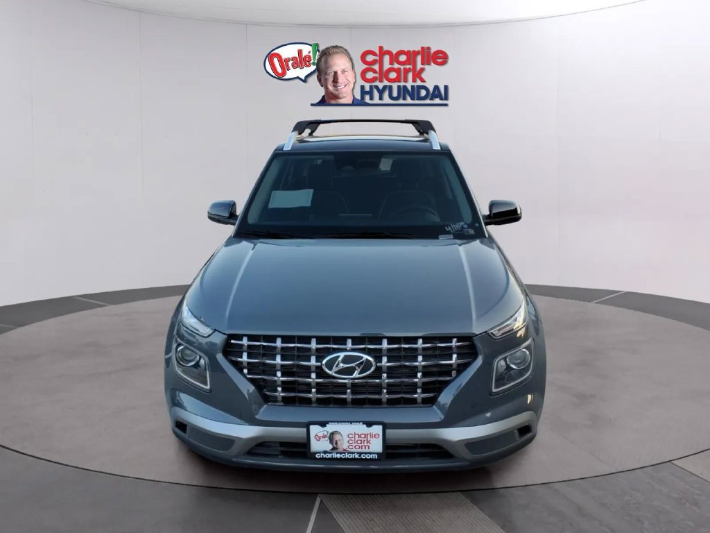 New 2026 Hyundai Venue SEL FWD image 8