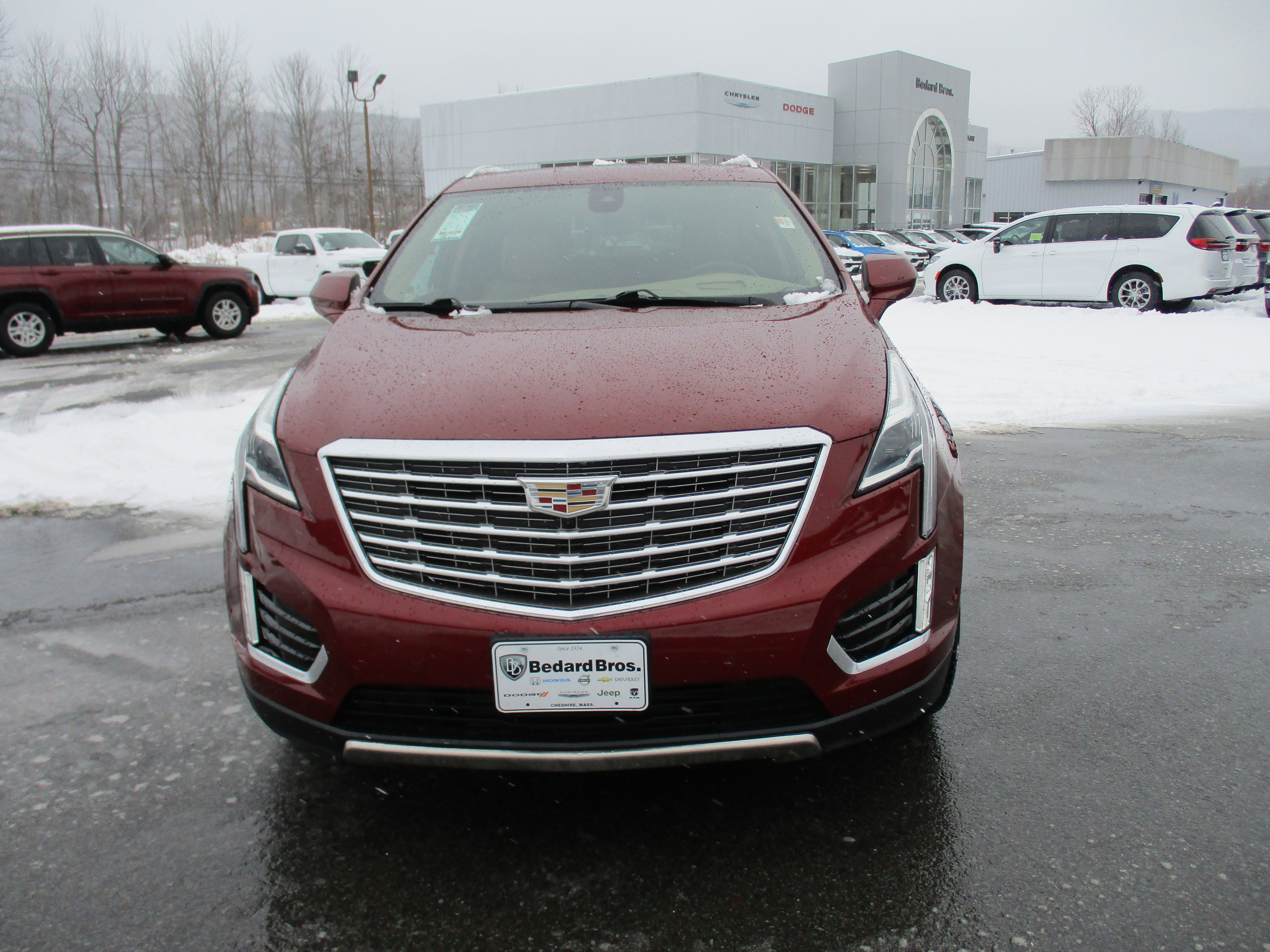 Used 2018 Cadillac XT5 Platinum w/ Driver Assist Package image 2
