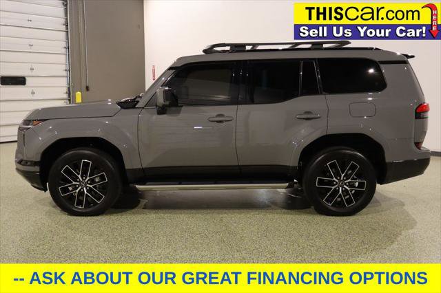 Used 2024 Lexus GX 550 image 4
