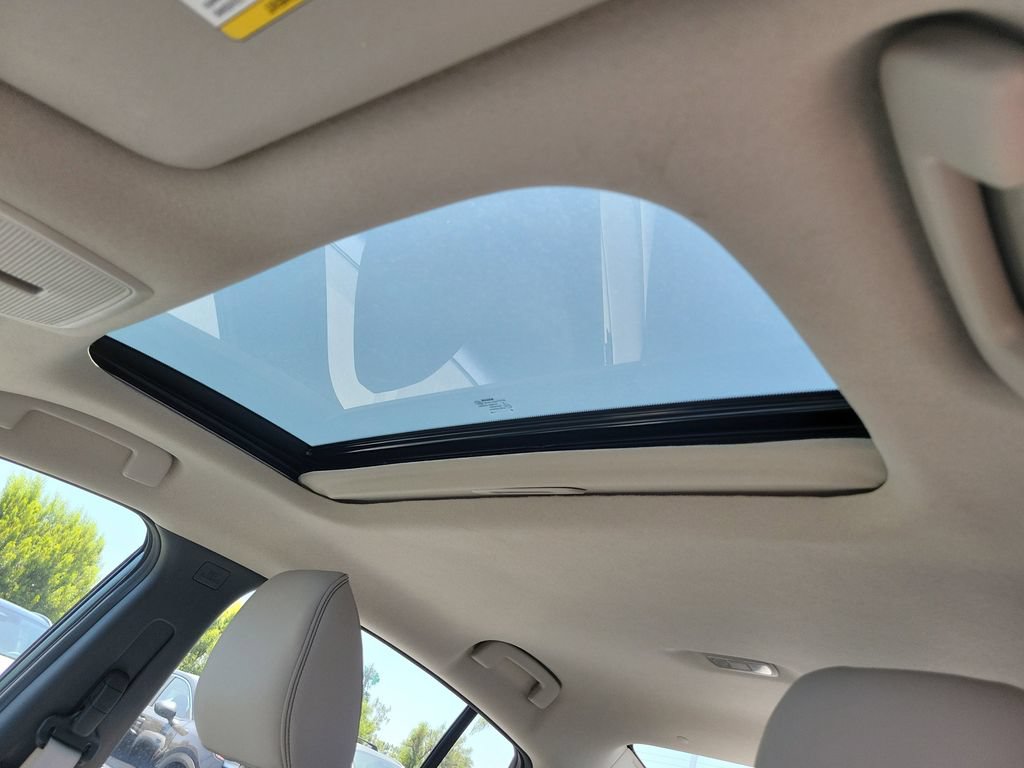 New 2026 Nissan Sentra SL w/ Floor Mat Package FWD image 11