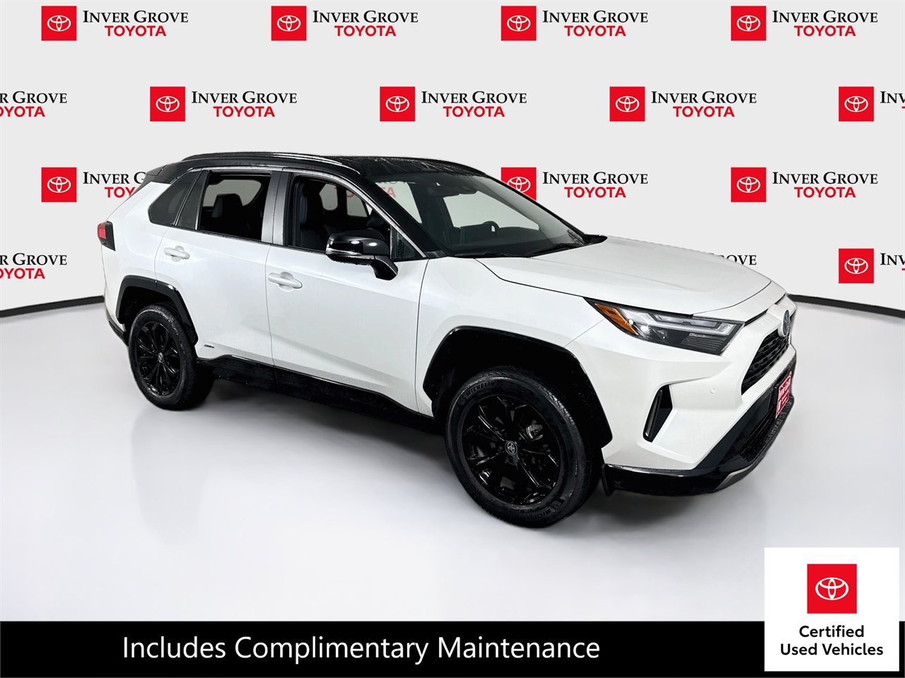 Certified 2024 Toyota RAV4 XSE w/ Advanced Technology Package AWD/4WD image 3