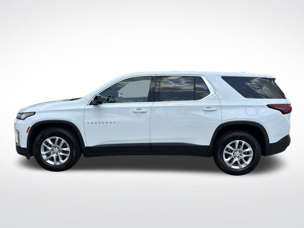 Used 2022 Chevrolet Traverse LS FWD image 13