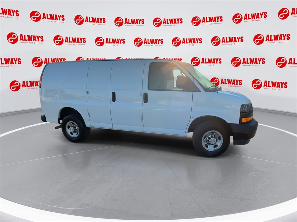 Used 2021 Chevrolet Express 2500 w/ Driver Convenience Package image 9