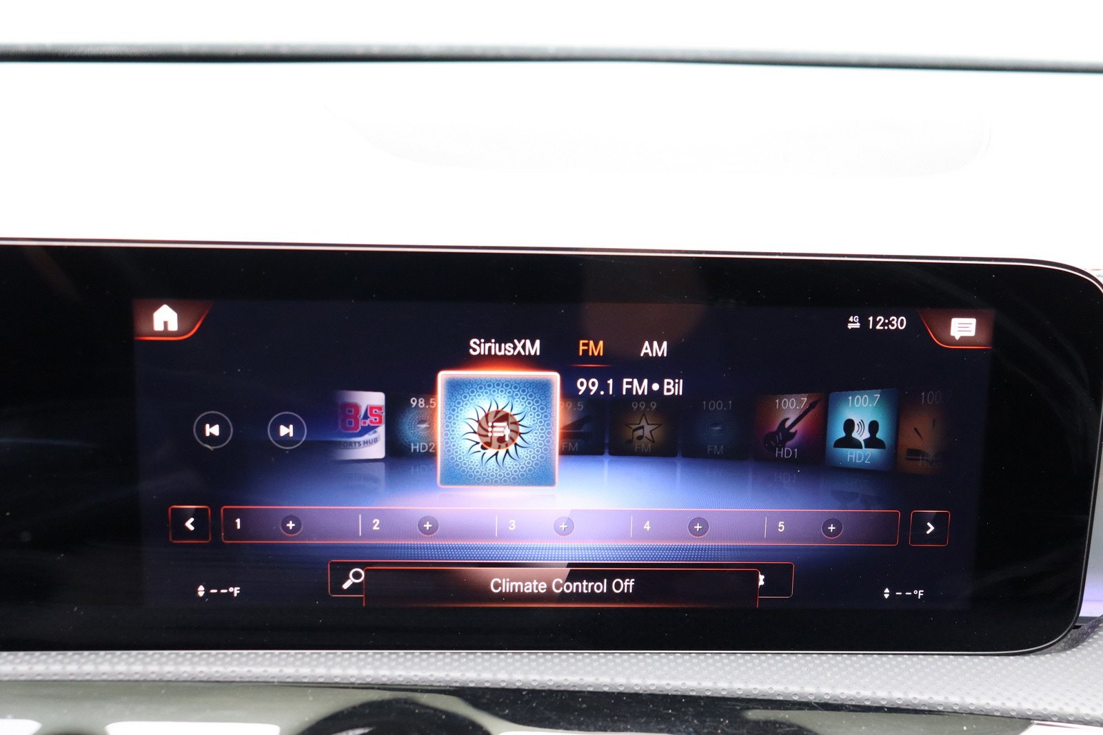Used 2023 Mercedes-Benz CLA 250 4MATIC w/ AMG Line image 36
