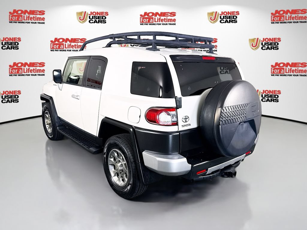 Used 2013 Toyota FJ Cruiser 4WD w/ Upgrade Pkg image 2