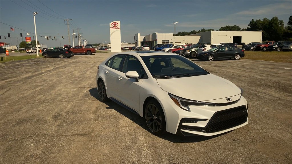 New 2025 Toyota Corolla XSE image 2