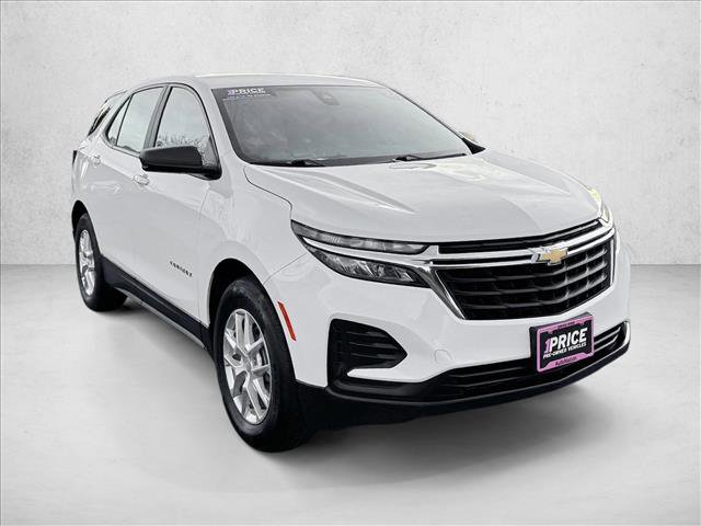 Used 2024 Chevrolet Equinox LS image 3