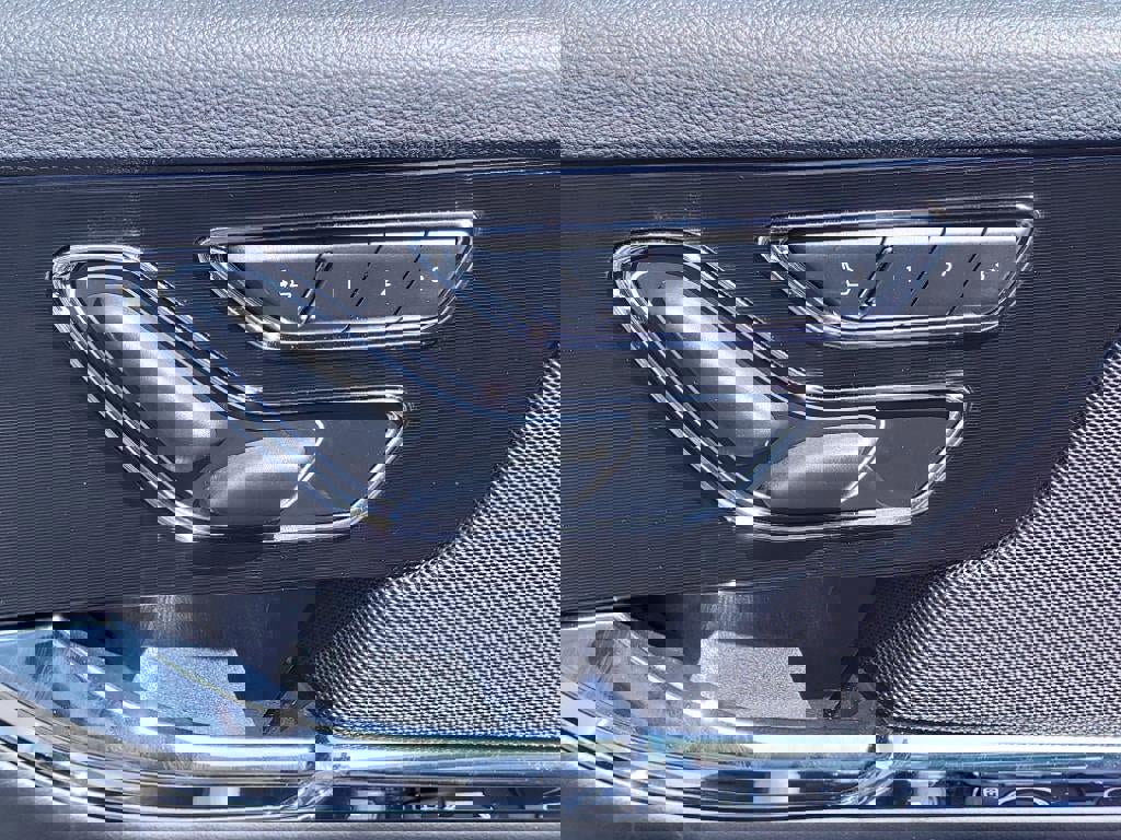 Used 2023 Lincoln Corsair Grand Touring w/ Equipment Group 302A image 37