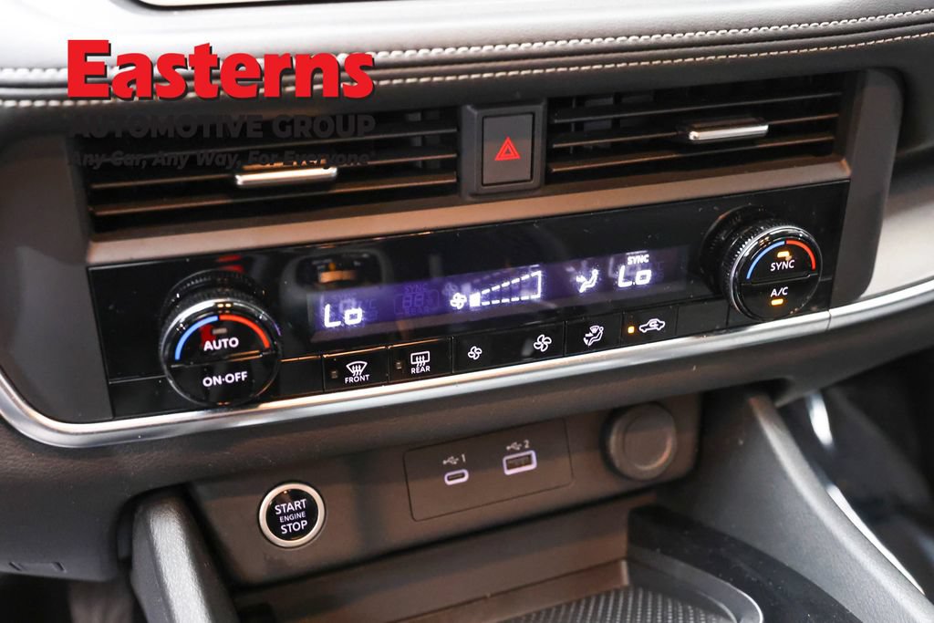 Used 2023 Nissan Rogue SV AWD/4WD image 21