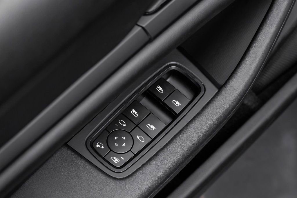 Used 2023 Porsche Taycan w/ Premium Package image 51