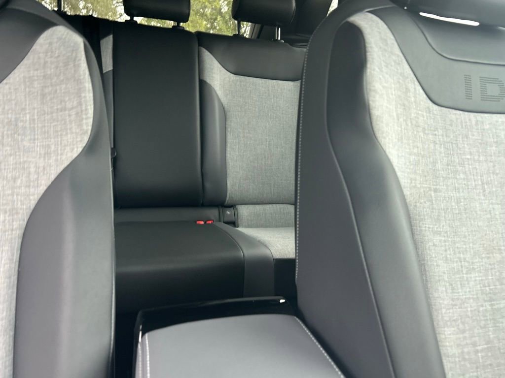 Used 2024 Volkswagen ID.4 2WD image 36