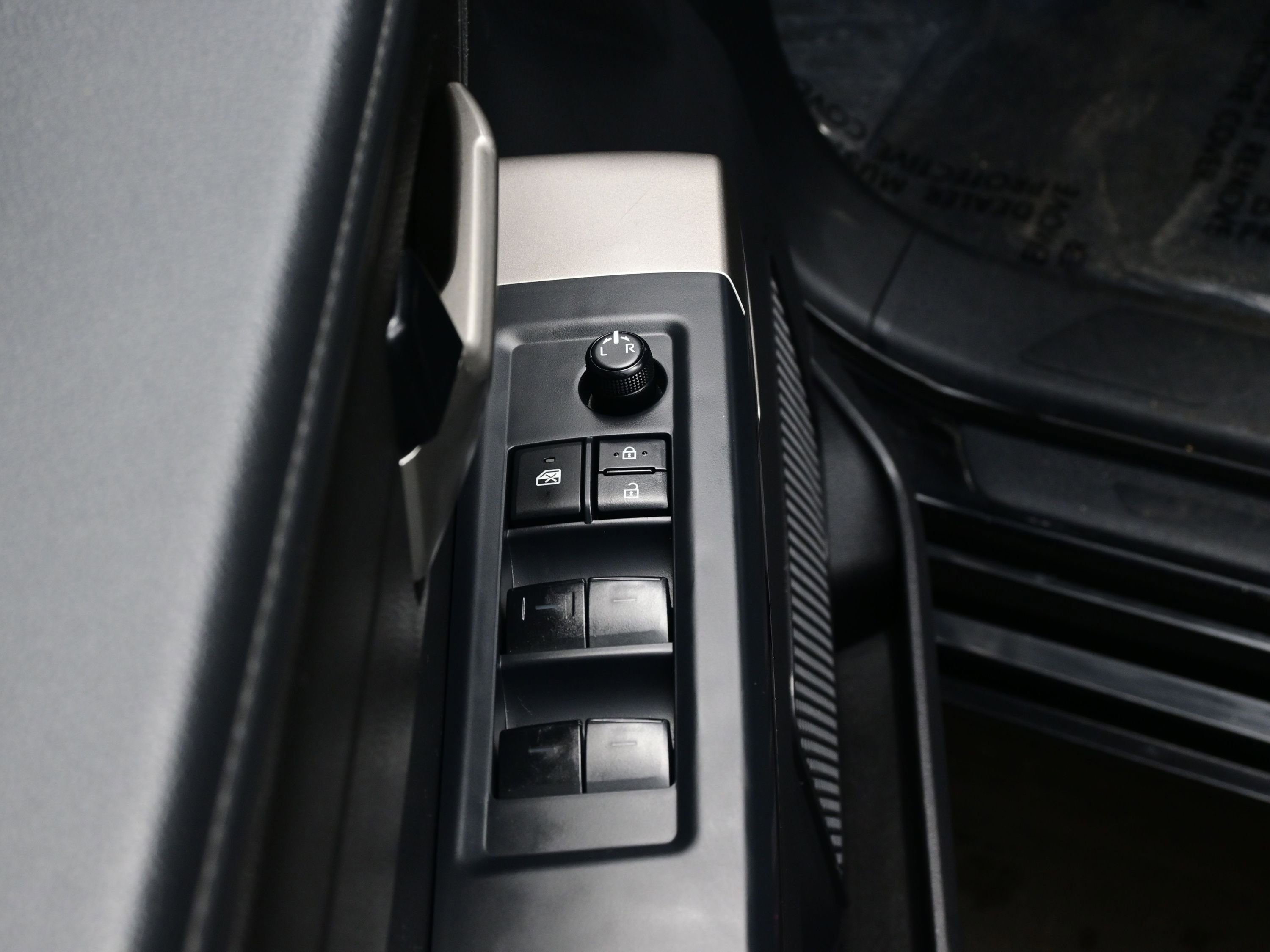 Used 2022 Toyota Tundra SR5 image 10