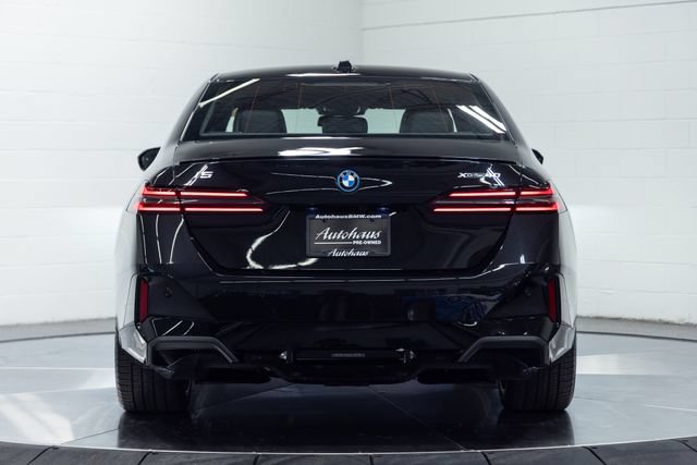 Used 2025 BMW i5 xDrive40 w/ M Sport Package AWD/4WD image 7