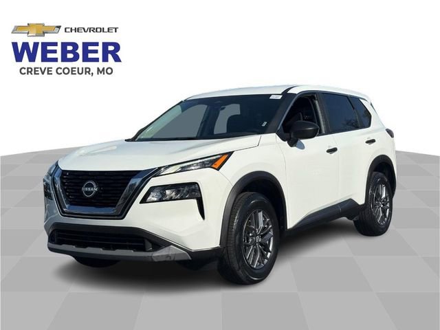 Used 2023 Nissan Rogue S image 1