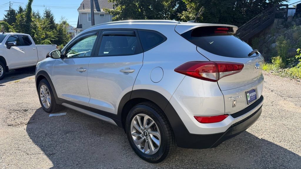 Used 2017 Hyundai Tucson SE w/ SE Popular Package 02 AWD/4WD image 4
