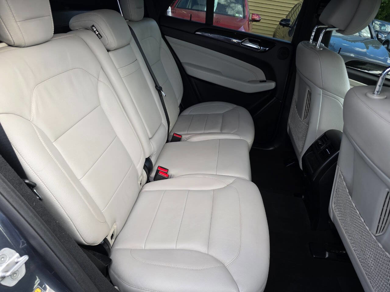Used 2015 Mercedes-Benz ML 250 BlueTEC 4MATIC image 27