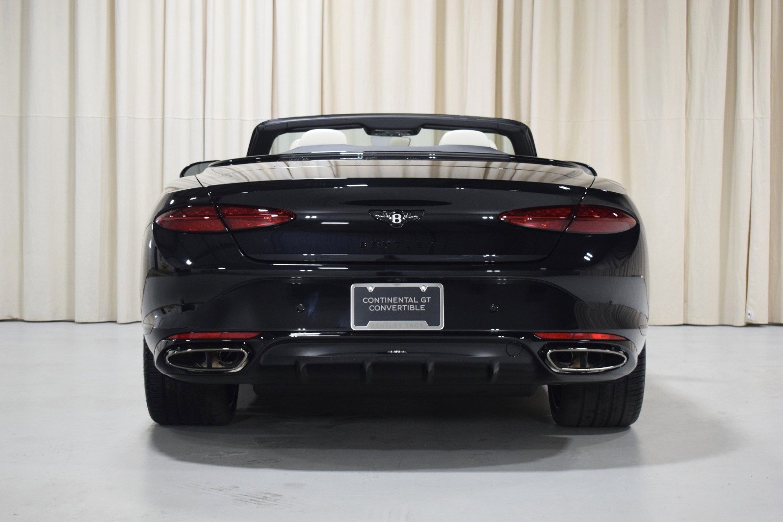 New 2025 Bentley Continental GTC image 14