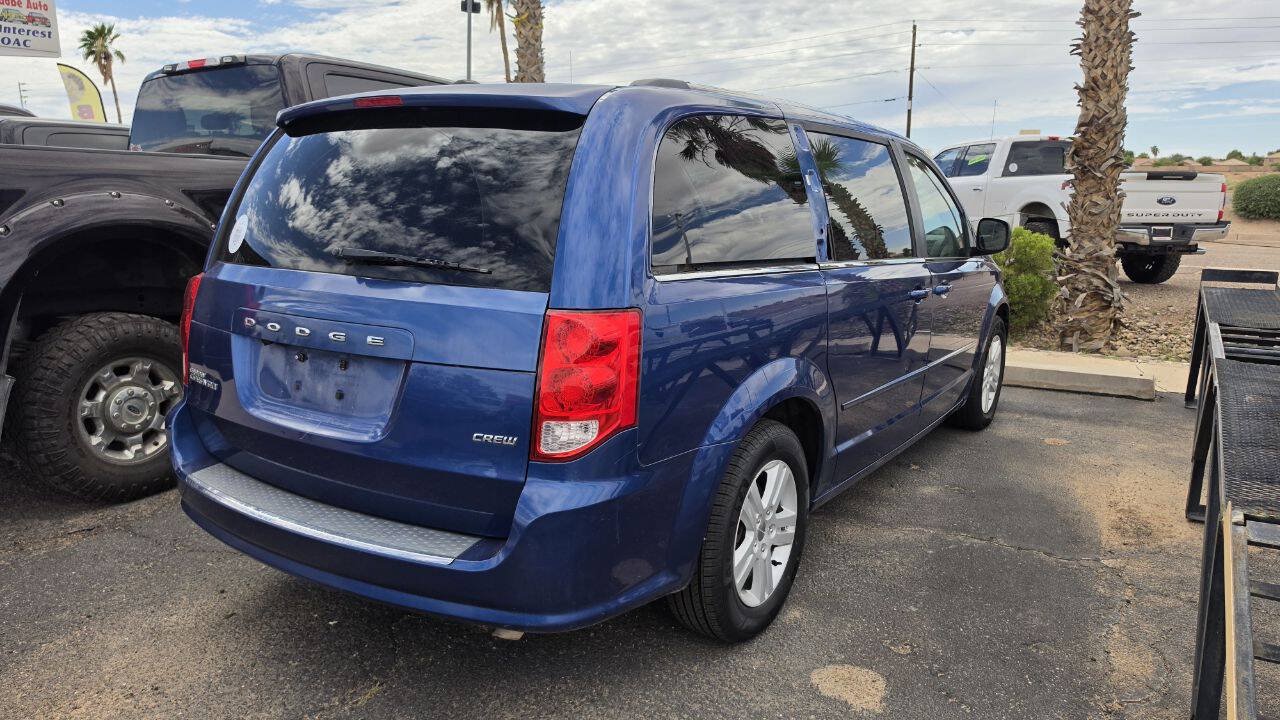 Used 2011 Dodge Grand Caravan Crew w/ Entertainment Group 1 FWD image 3