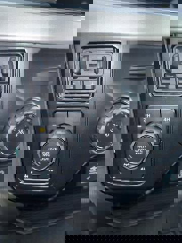 New 2026 Ford F250 XLT image 13