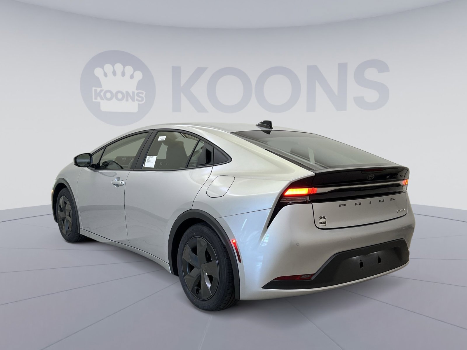 New 2026 Toyota Prius Plug-In Hybrid image 4