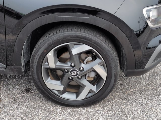 Used 2026 Hyundai Venue SEL FWD image 10