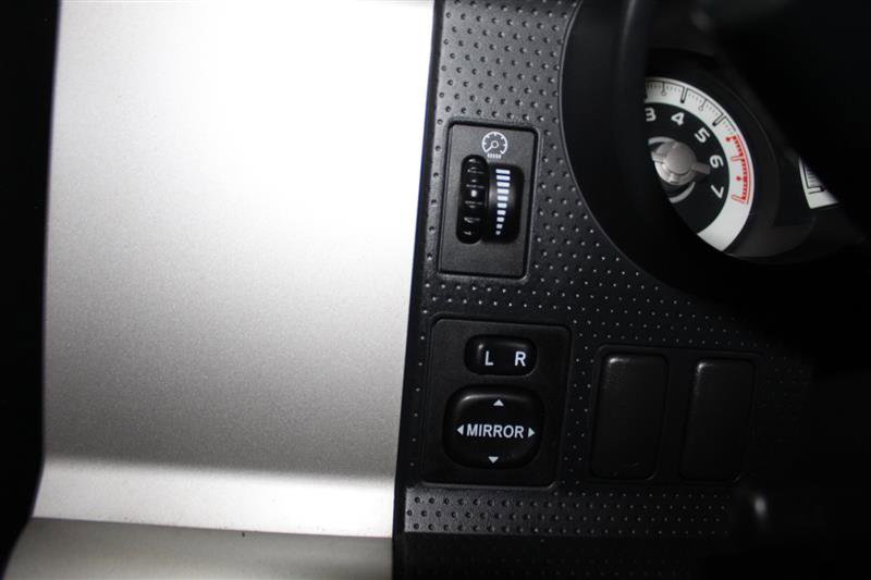 Used 2007 Toyota FJ Cruiser 2WD image 23