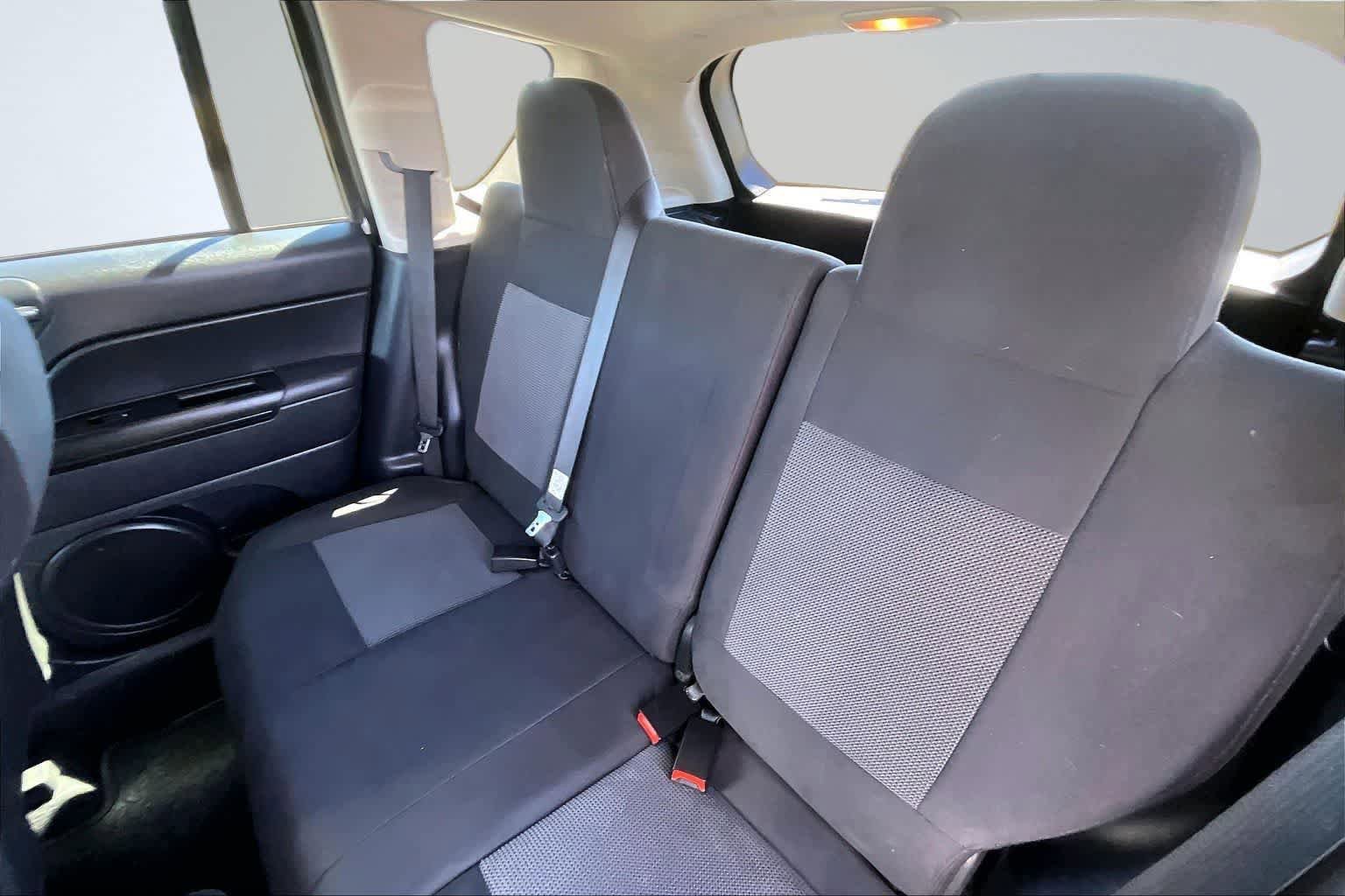 Used 2012 Jeep Compass Sport AWD/4WD image 13