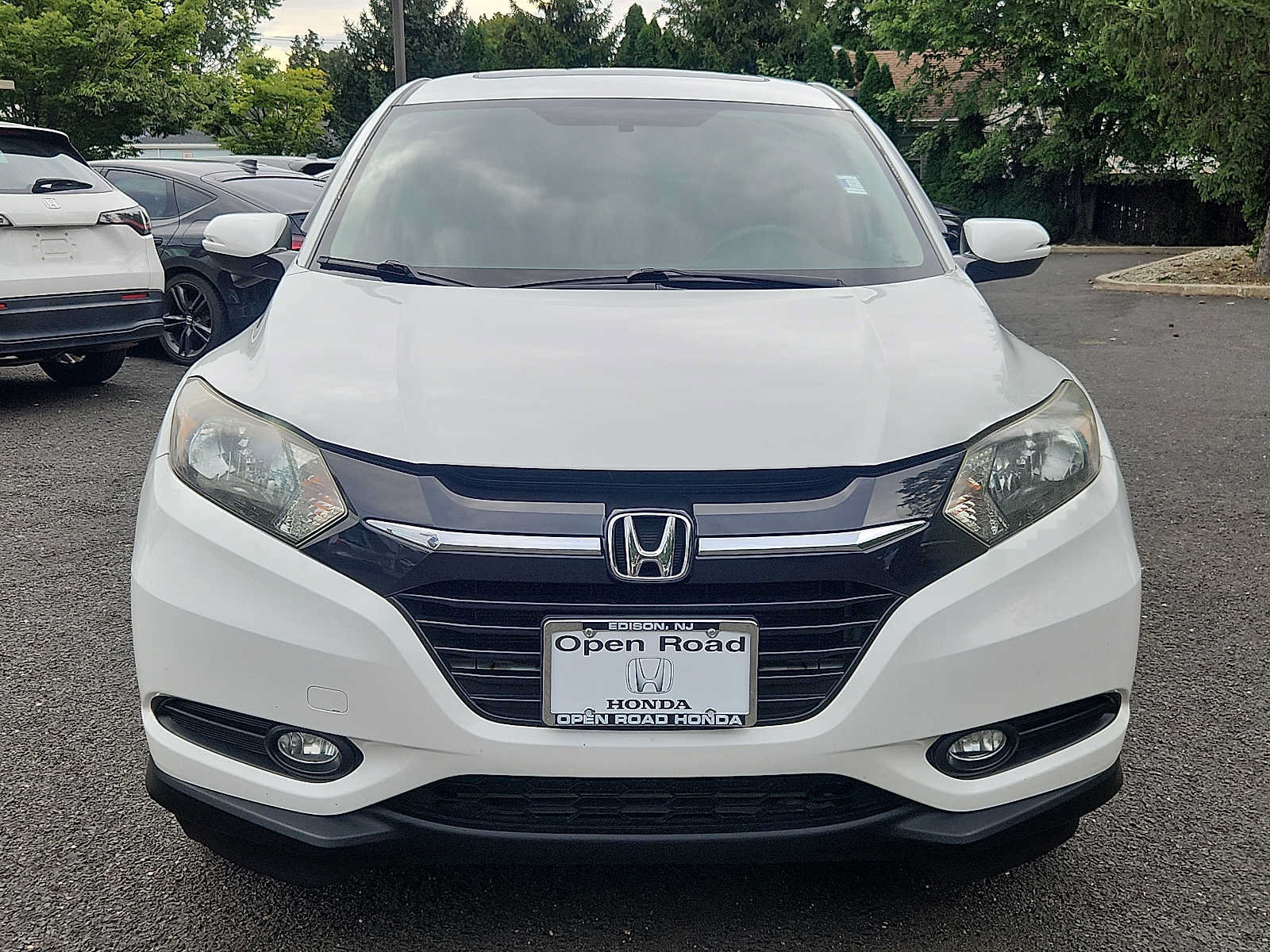 Used 2018 Honda HR-V EX image 2