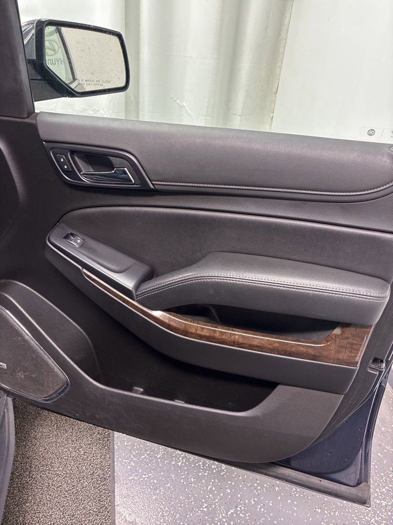 Used 2019 Chevrolet Suburban LT image 34