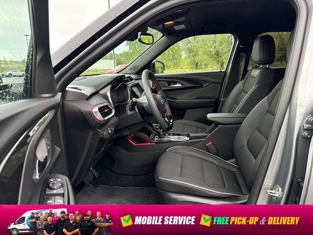 Used 2023 Chevrolet TrailBlazer RS w/ Convenience Package FWD image 21