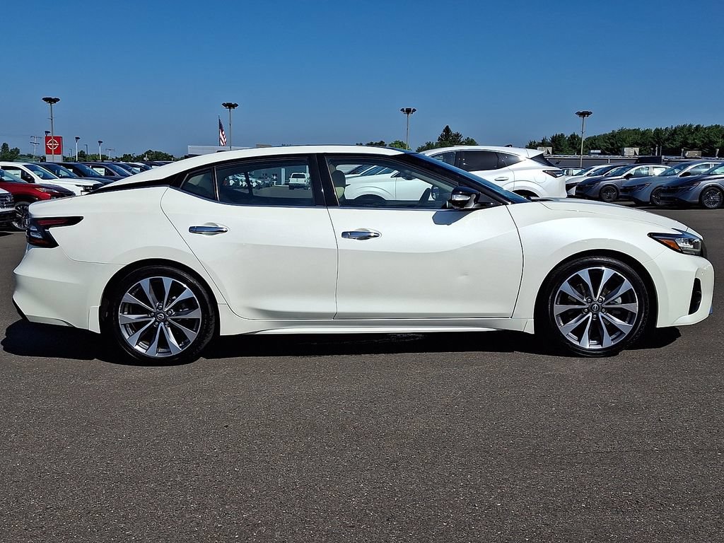 Certified 2023 Nissan Maxima Platinum w/ Sport Mat Group FWD image 8