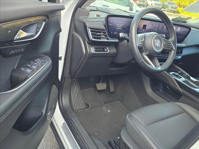 Certified 2024 Buick Envision Preferred image 4