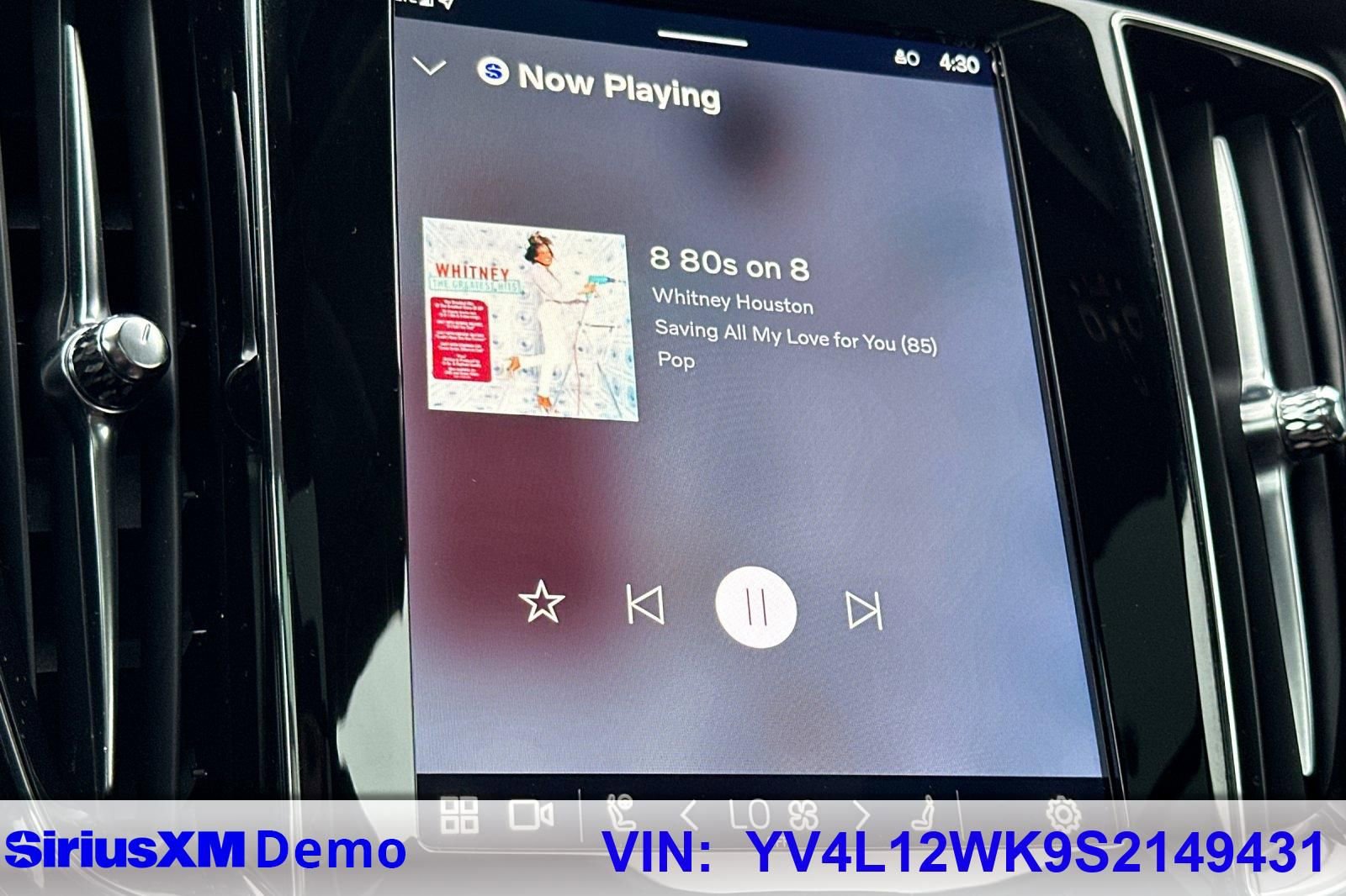 Used 2025 Volvo V60 B5 Cross Country Plus image 33