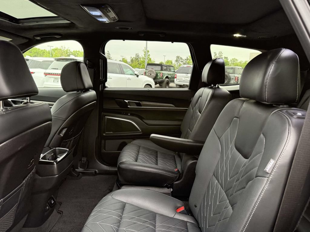Used 2025 Kia Telluride SX Prestige X-Pro AWD/4WD image 18