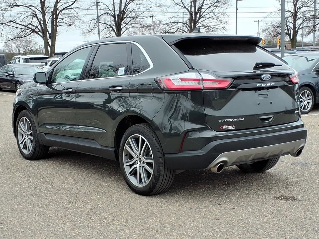 Used 2024 Ford Edge Titanium image 3