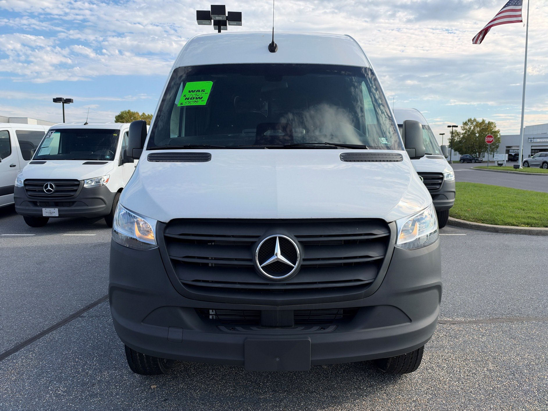 Used 2025 Mercedes-Benz Sprinter 2500 image 2